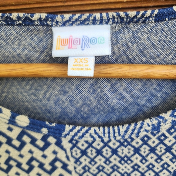 Lularoe Blue & Gray Abstract Patchwork Short Sleeve Oversized Comfy Top - Picture 3 of 5